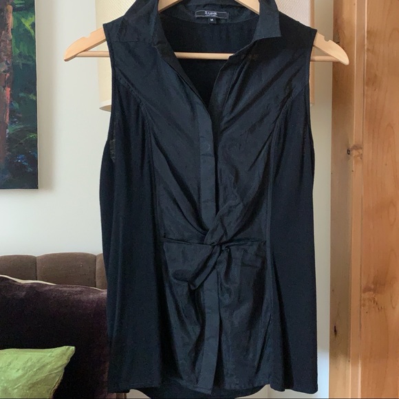 Sleeveless tux shirt - Picture 1 of 3
